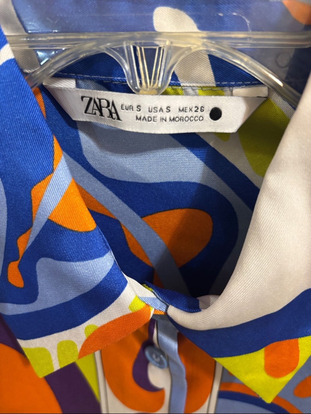 ZARA Vibrant Multi-Color Abstract Button-Down Shirt - Picture 3 of 6